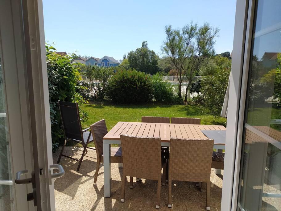 Charmante Maison De Vacances Avec Acces Piscine Talmont-Saint-Hilaire 外观 照片